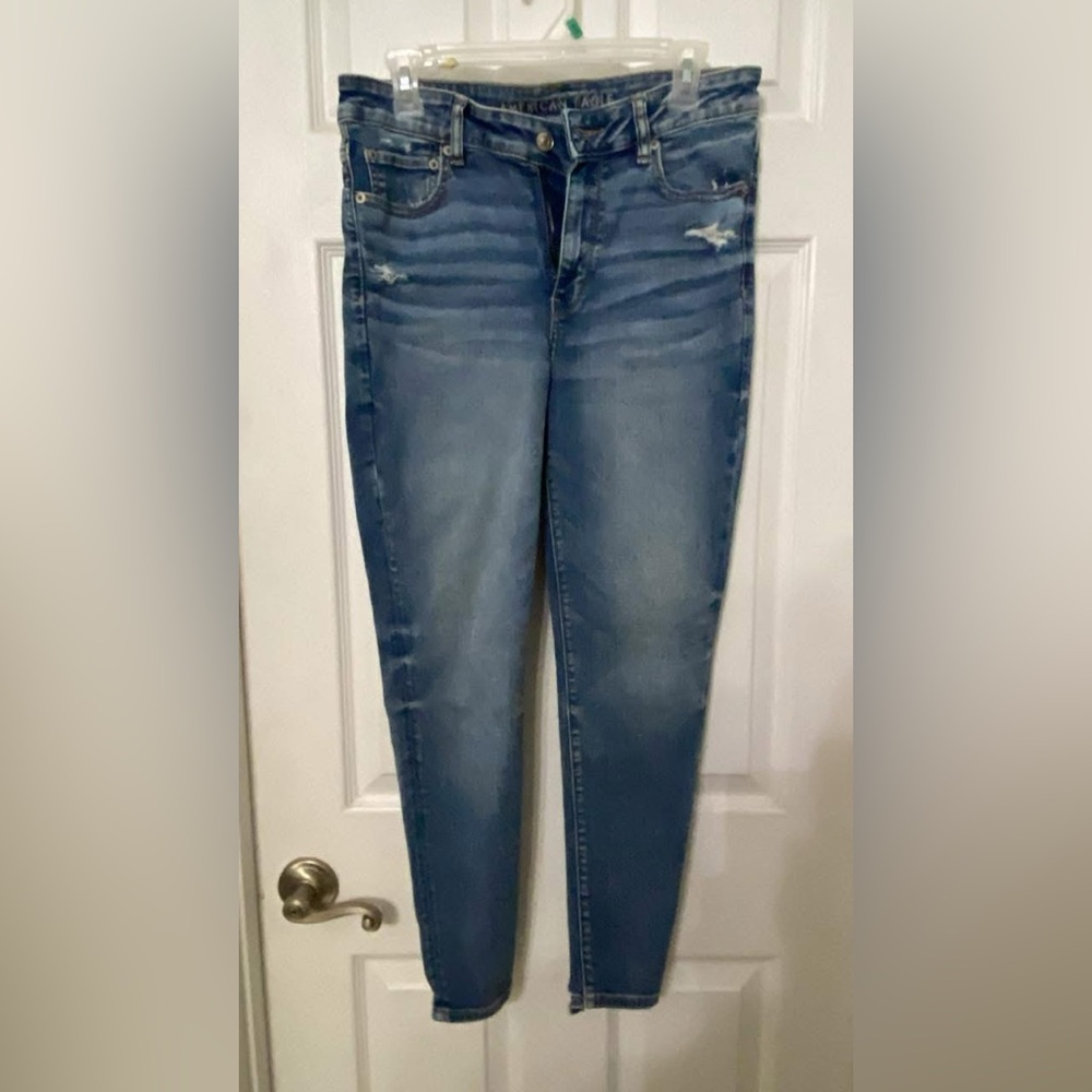 Women’s American Eagle size 12 short, worn once